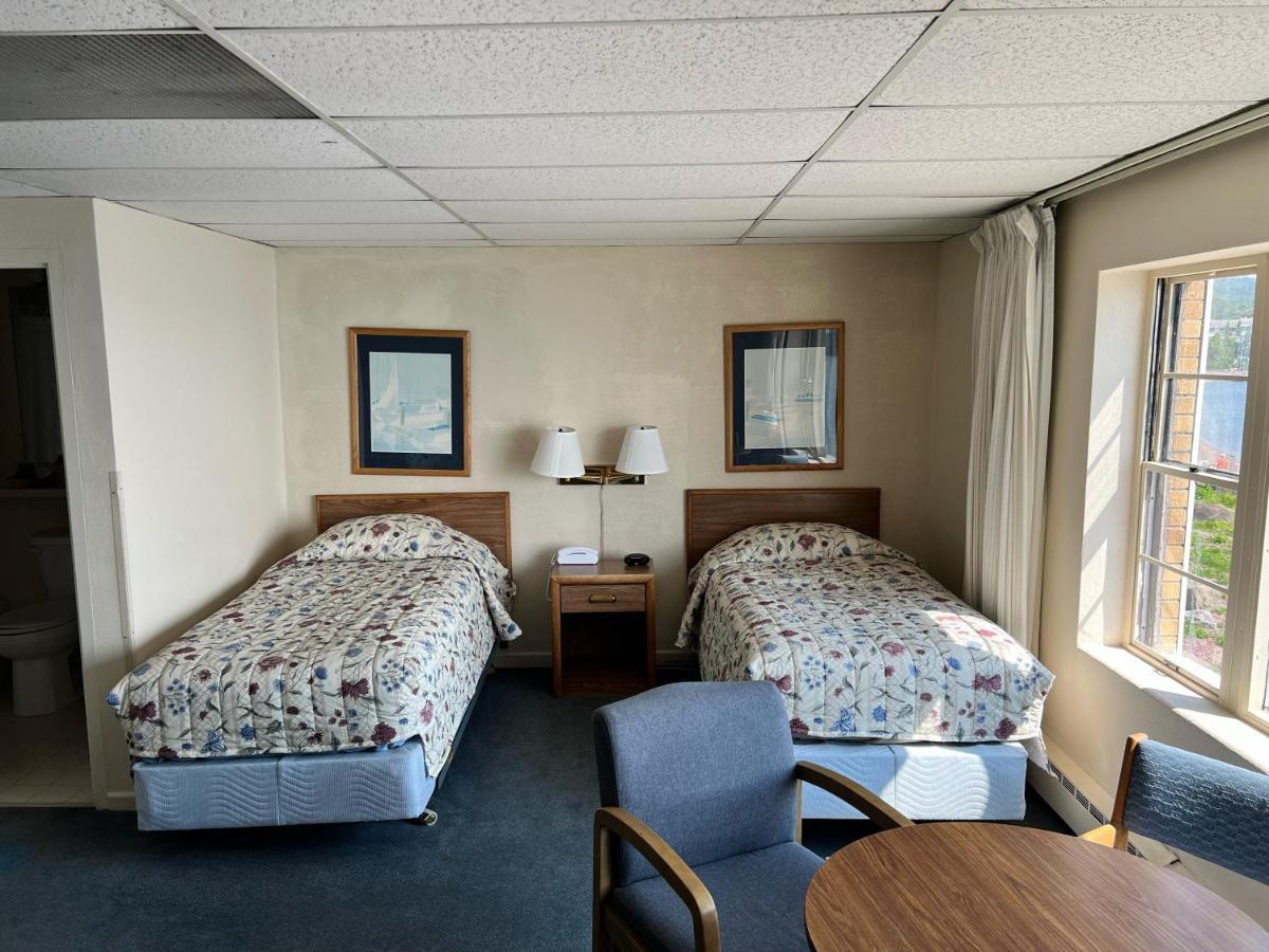 Shoreline Inn Grand Marais Exterior foto